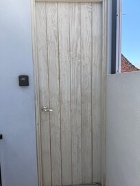 No number on door