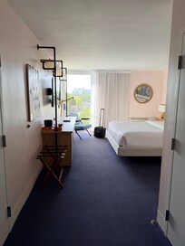 Room it’s soooo big!