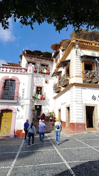Buenos restaurantes cerca