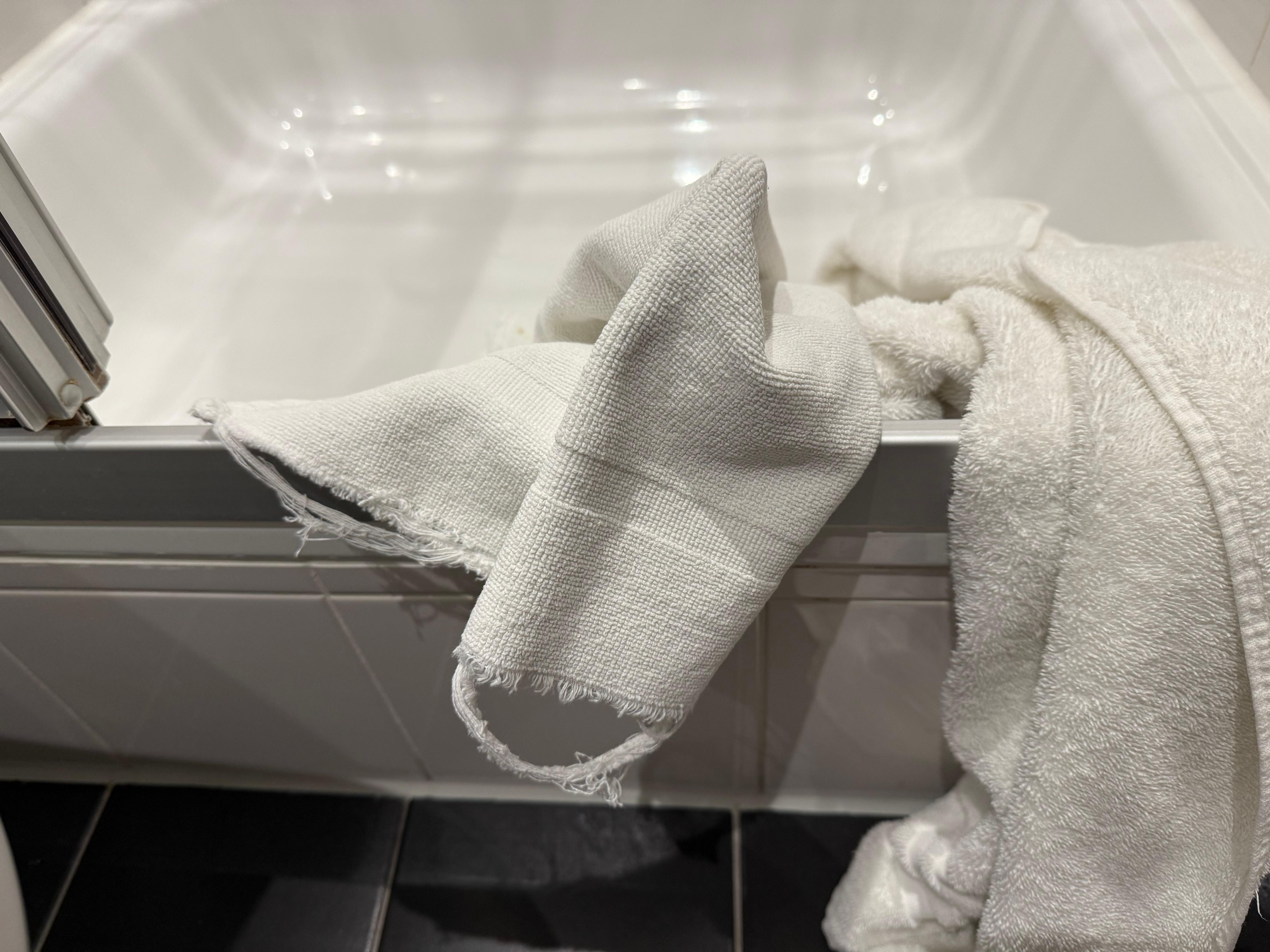 Thread bear towels