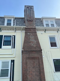 Property is a 20 th c 3 story former home turned boarding house
The historic district is under total restoration and is safe. There is a city style park square nearby