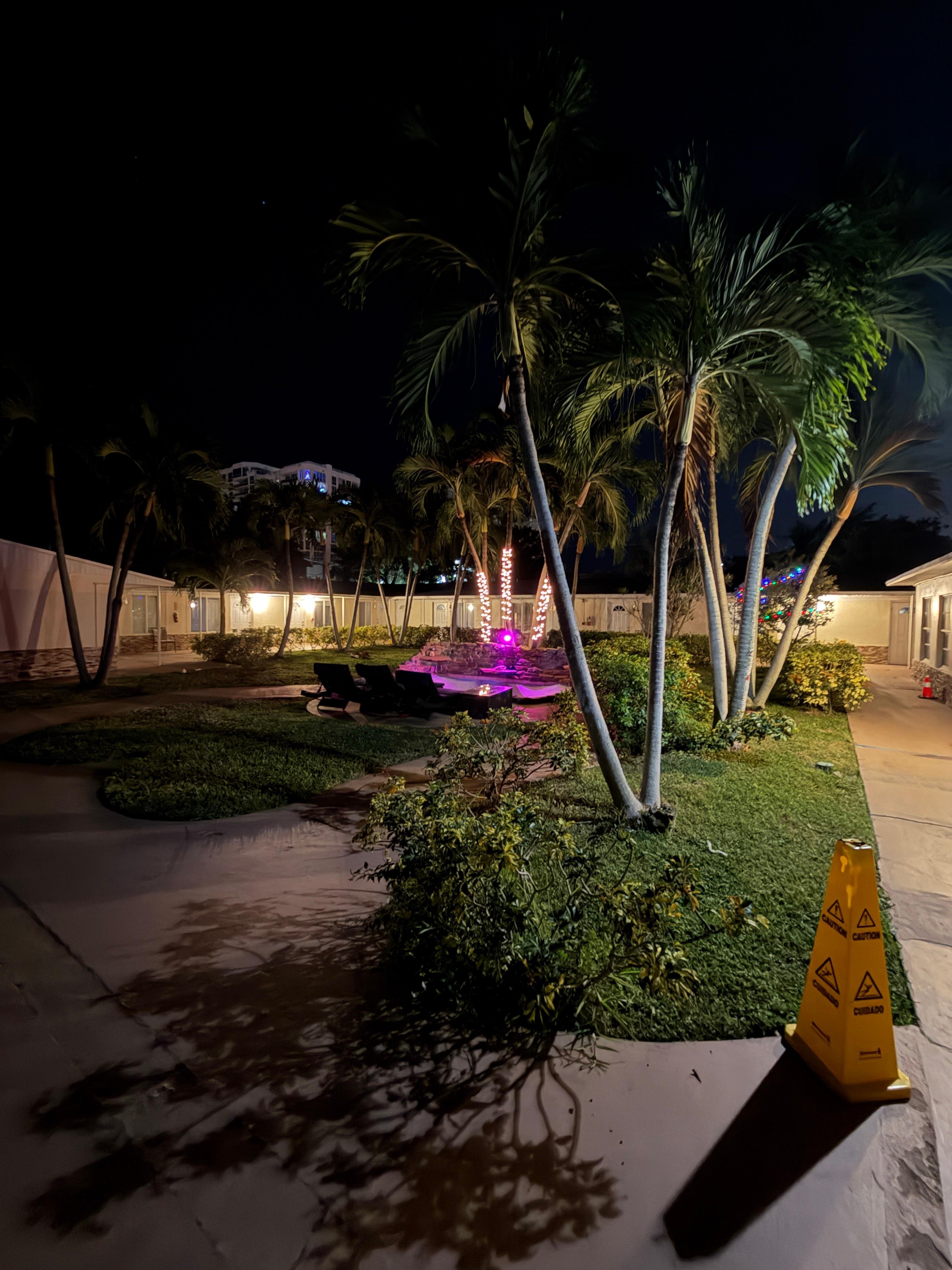 Courtyard area in a u-shape that was well maintained.