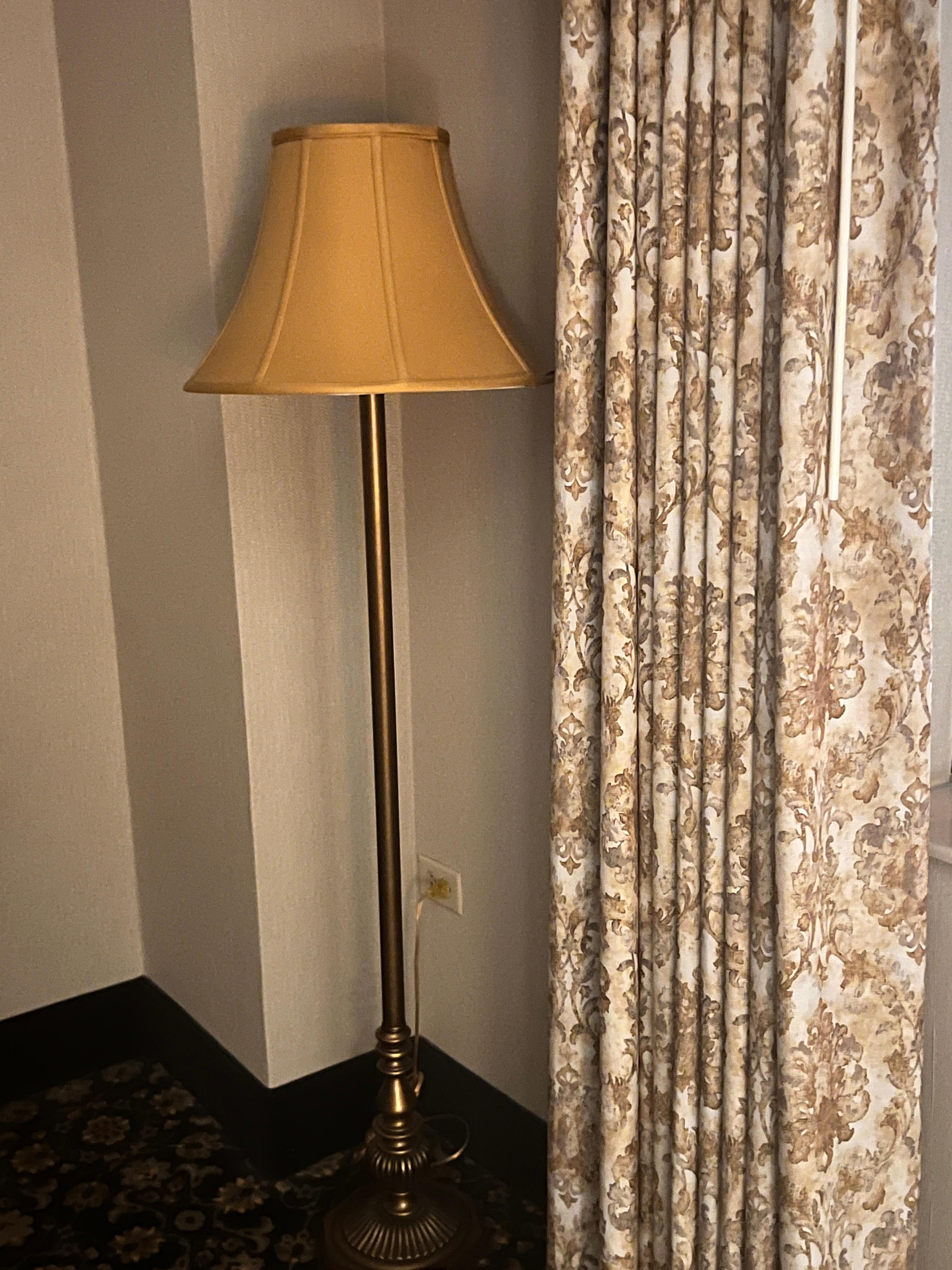 Room lamp that didn’t work 