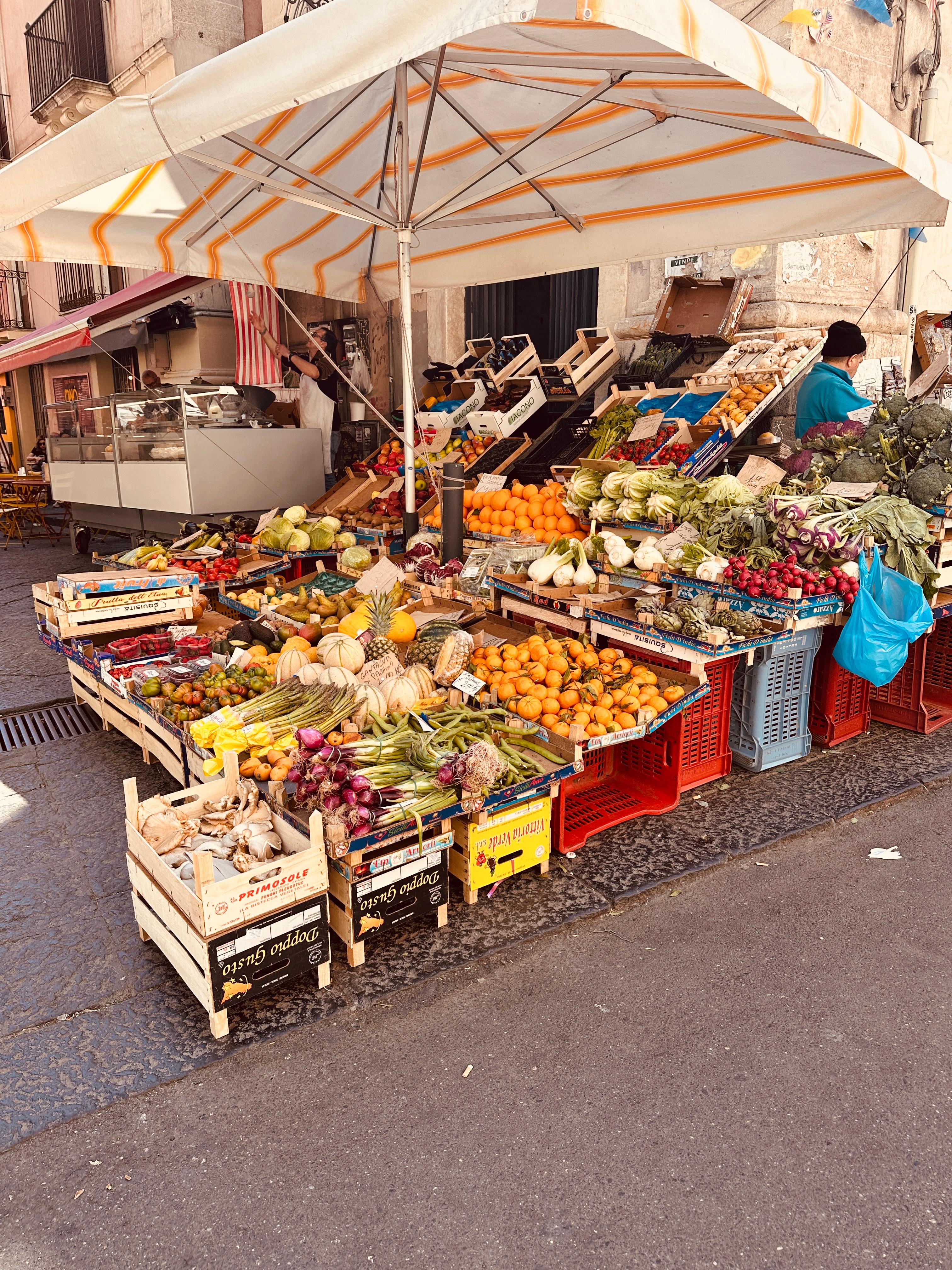 Fresh vegetable market