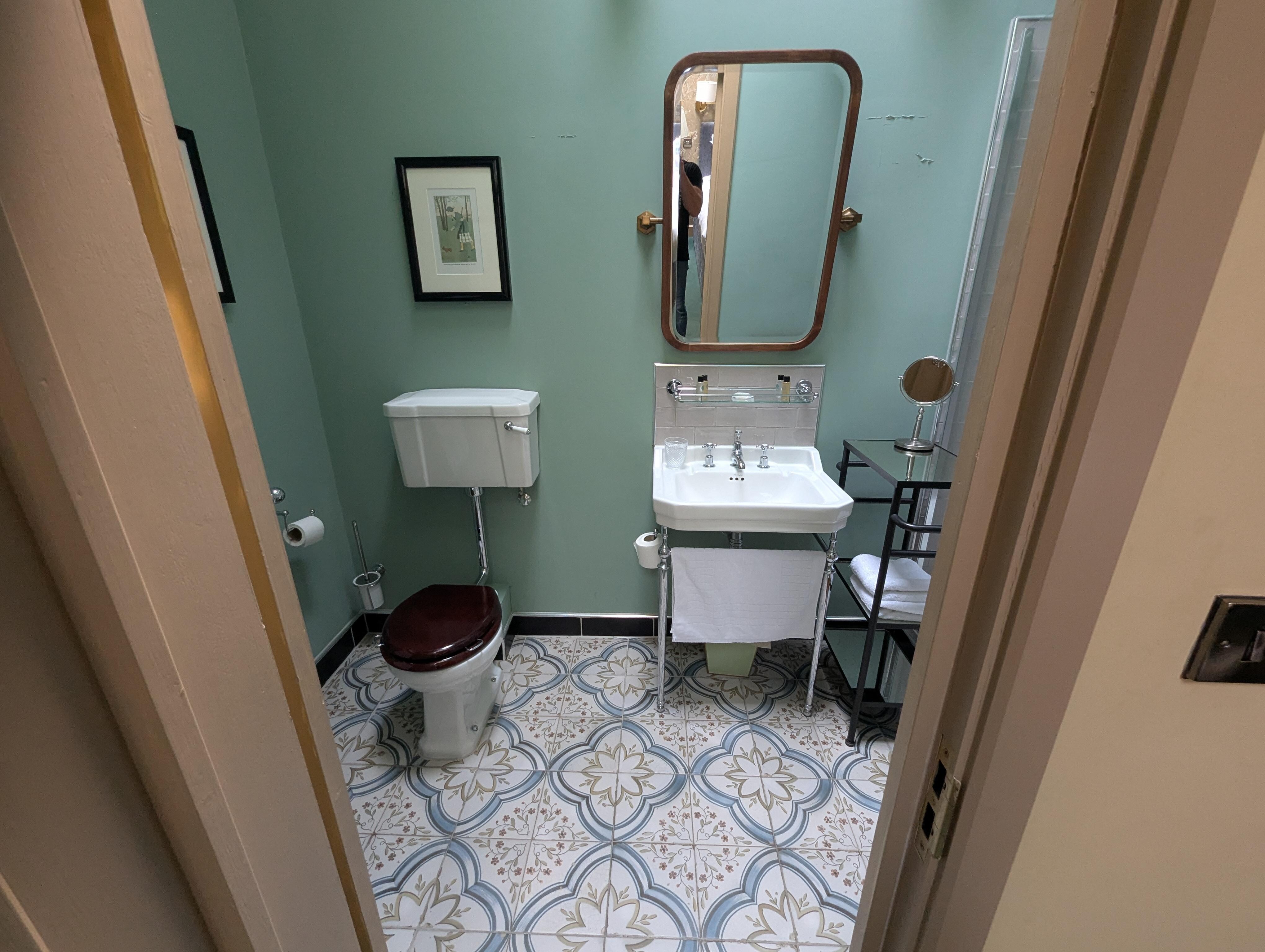 Full bathroom