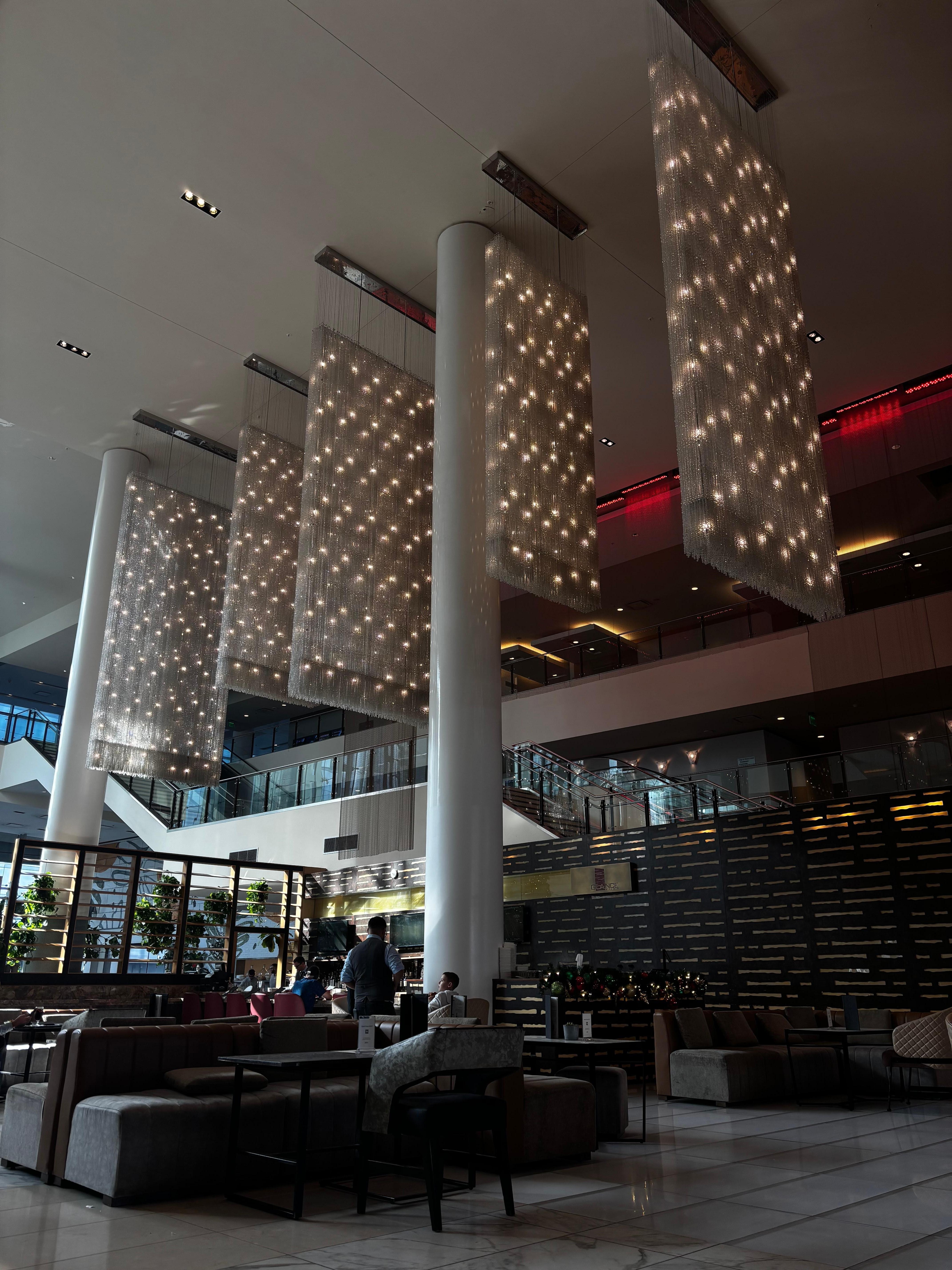 Enjoyed the cafe/restaurant by the lobby. 