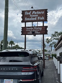 Iconic. Must try the smoked mahi mahi.