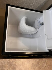 Inside of frig
Smelly!