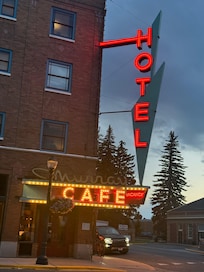 Great area for food and shopping