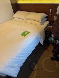 Standard room, very tight