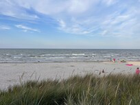 Der unglaublich tolle UND saubere Sandstrand.