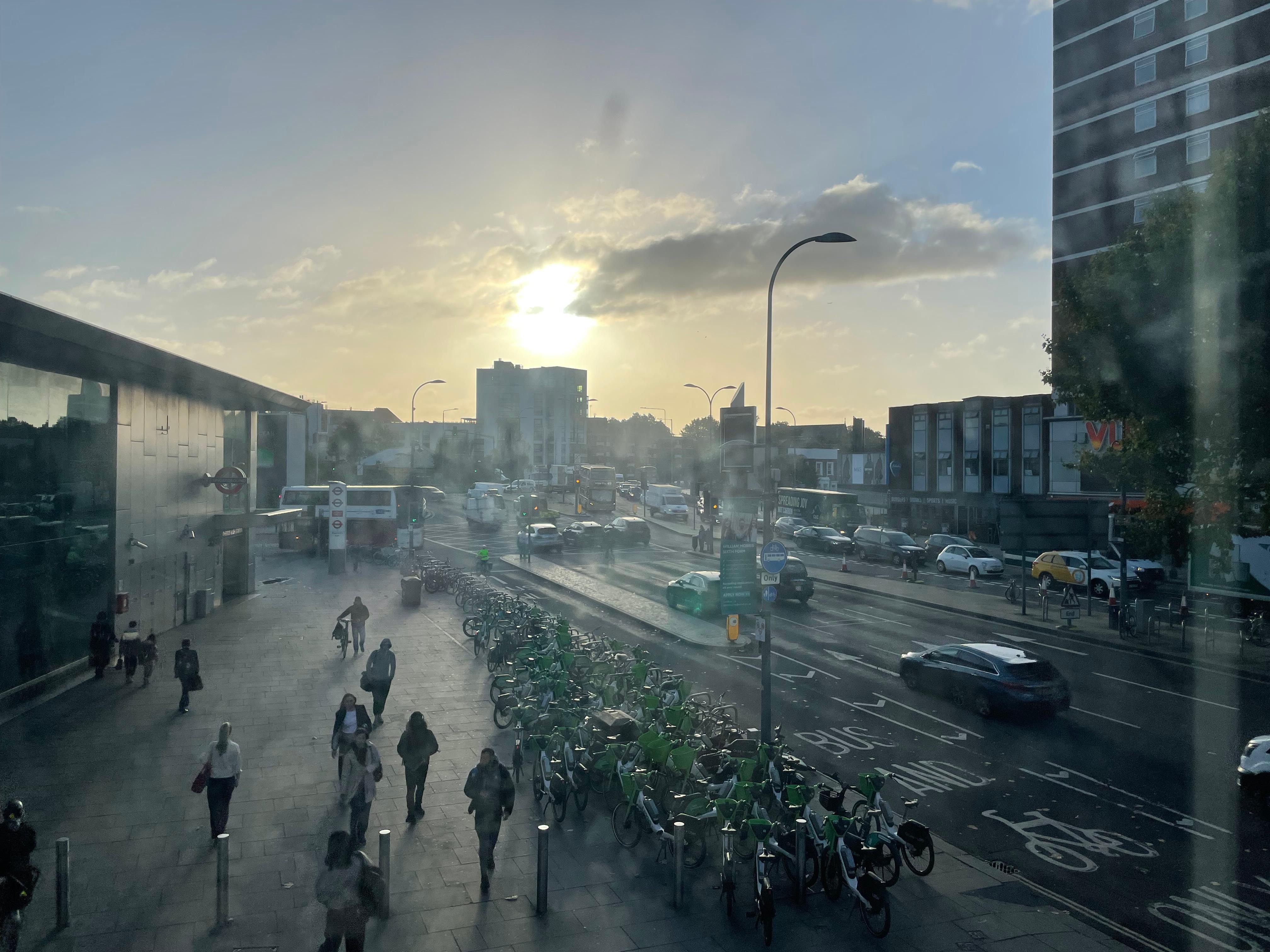 Utsikt genom fönstret