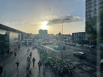 Utsikt genom fönstret