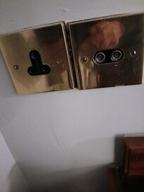 Only socket at desk level was 5A round pin!!