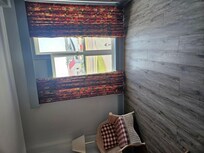 Lounge area in room