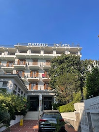 View of the front of the hotel