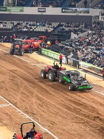 Tractor pull at the Kentucky expo
