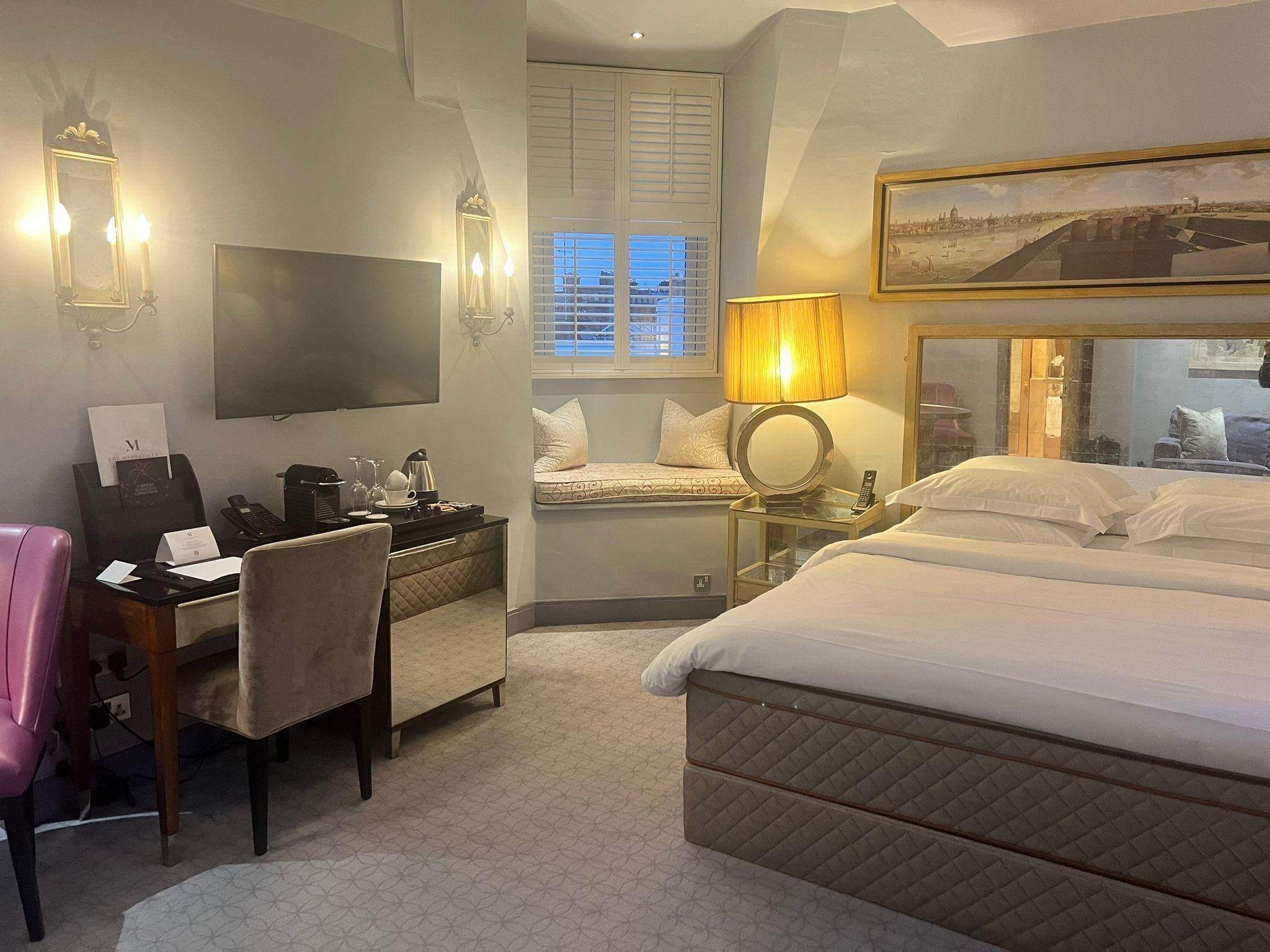 Room quality was very good. Clean bright and airy. 