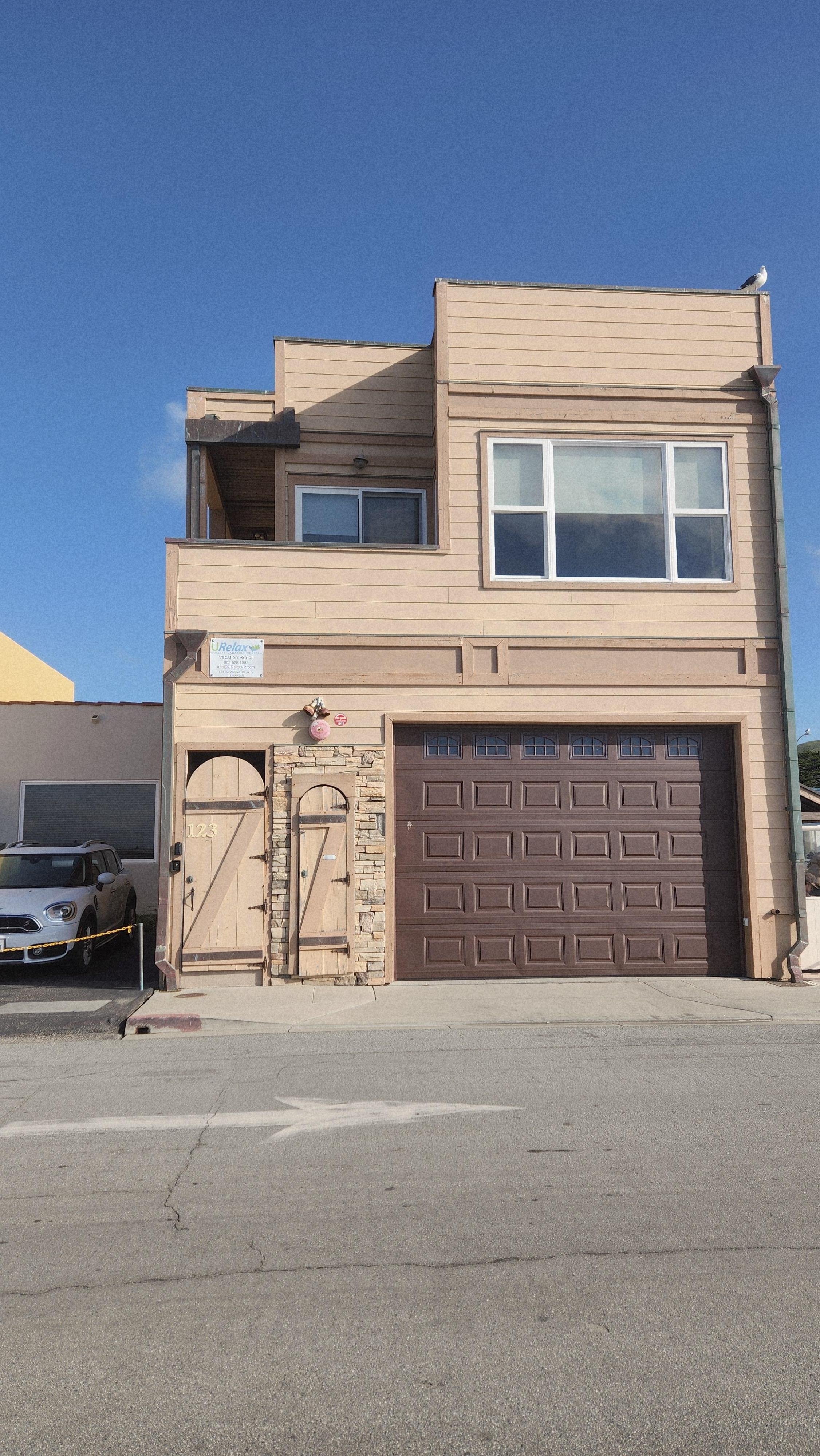 From the easy parking lot between the building and the beach.