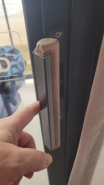 Loose handle