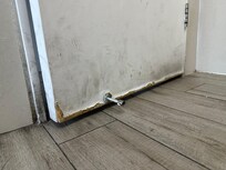 Porte de la salle de bain