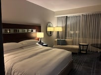 King size bed with comfy king pillows