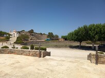 Bassin et chapelle