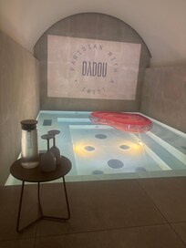 Private spa :) must reserve in advance for 50 euros