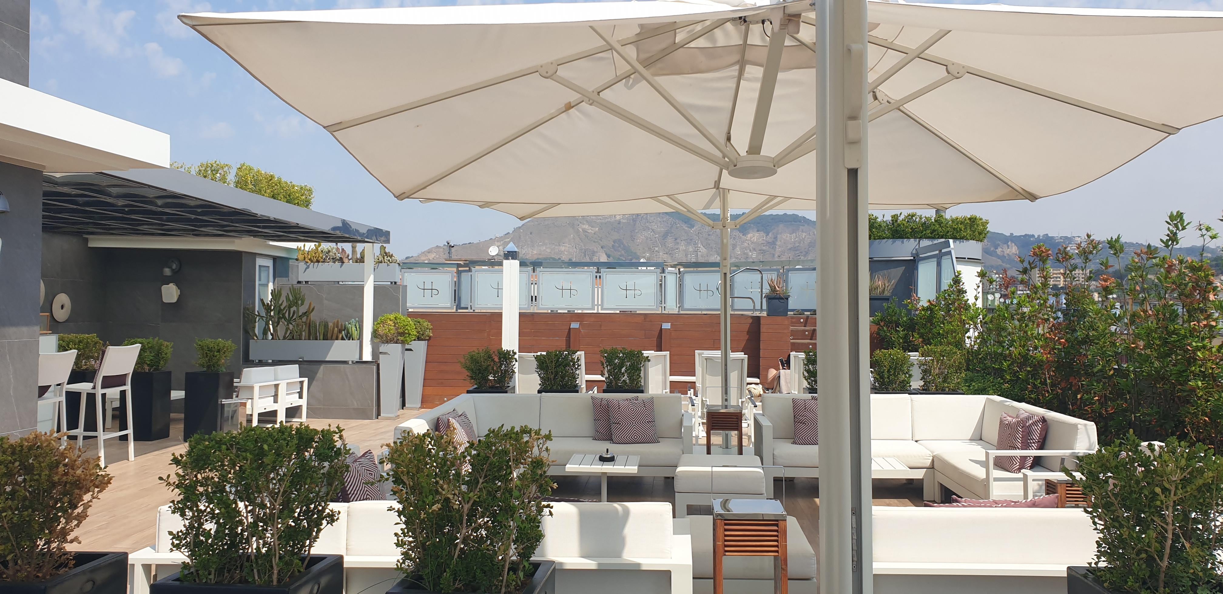 Dachterrasse mit rooftop Bar