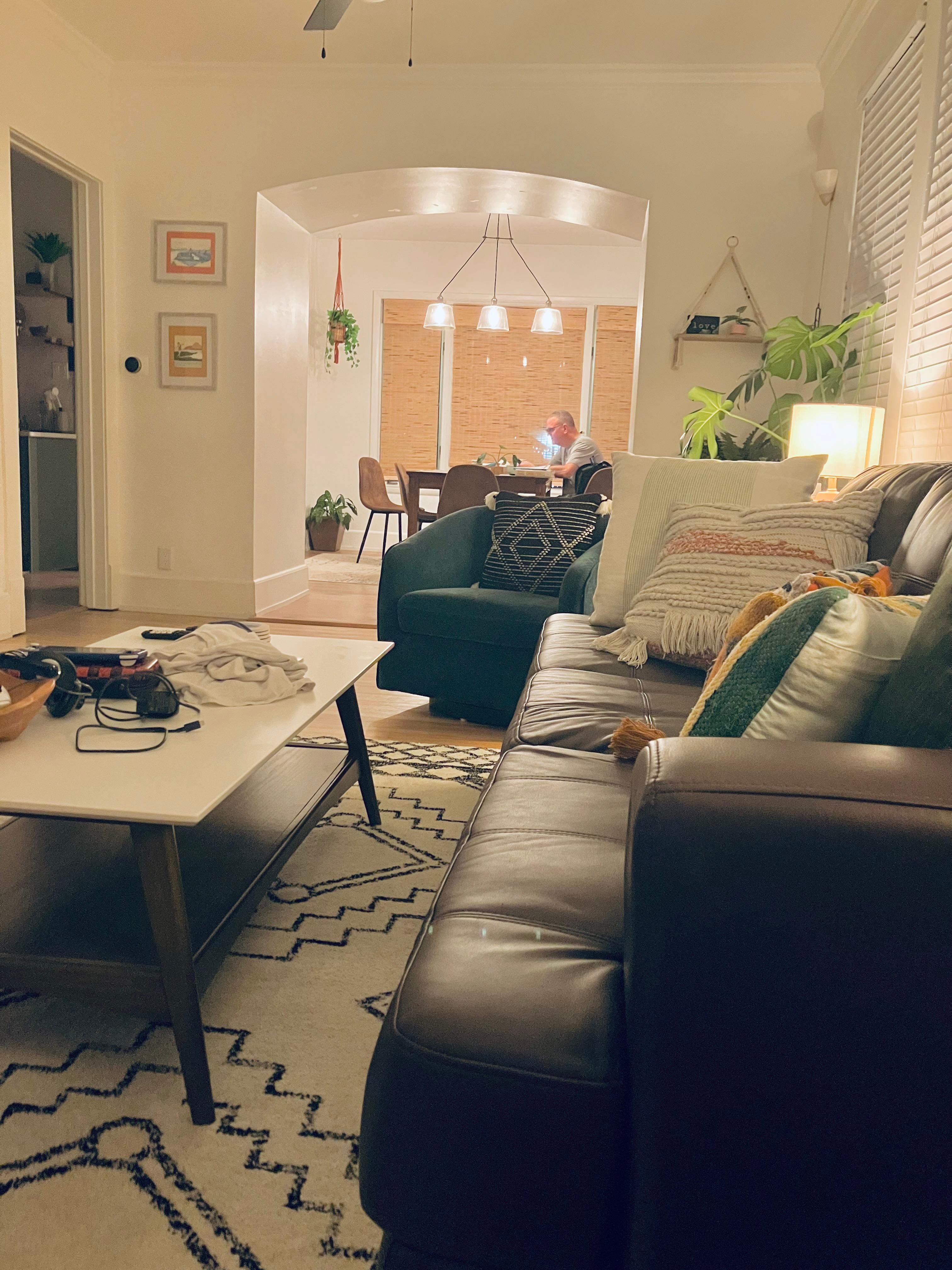 Cozy lighting…  
Lots of plants …
Good Vibes only …