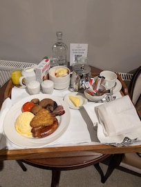 Breakfast in the room Full Irish