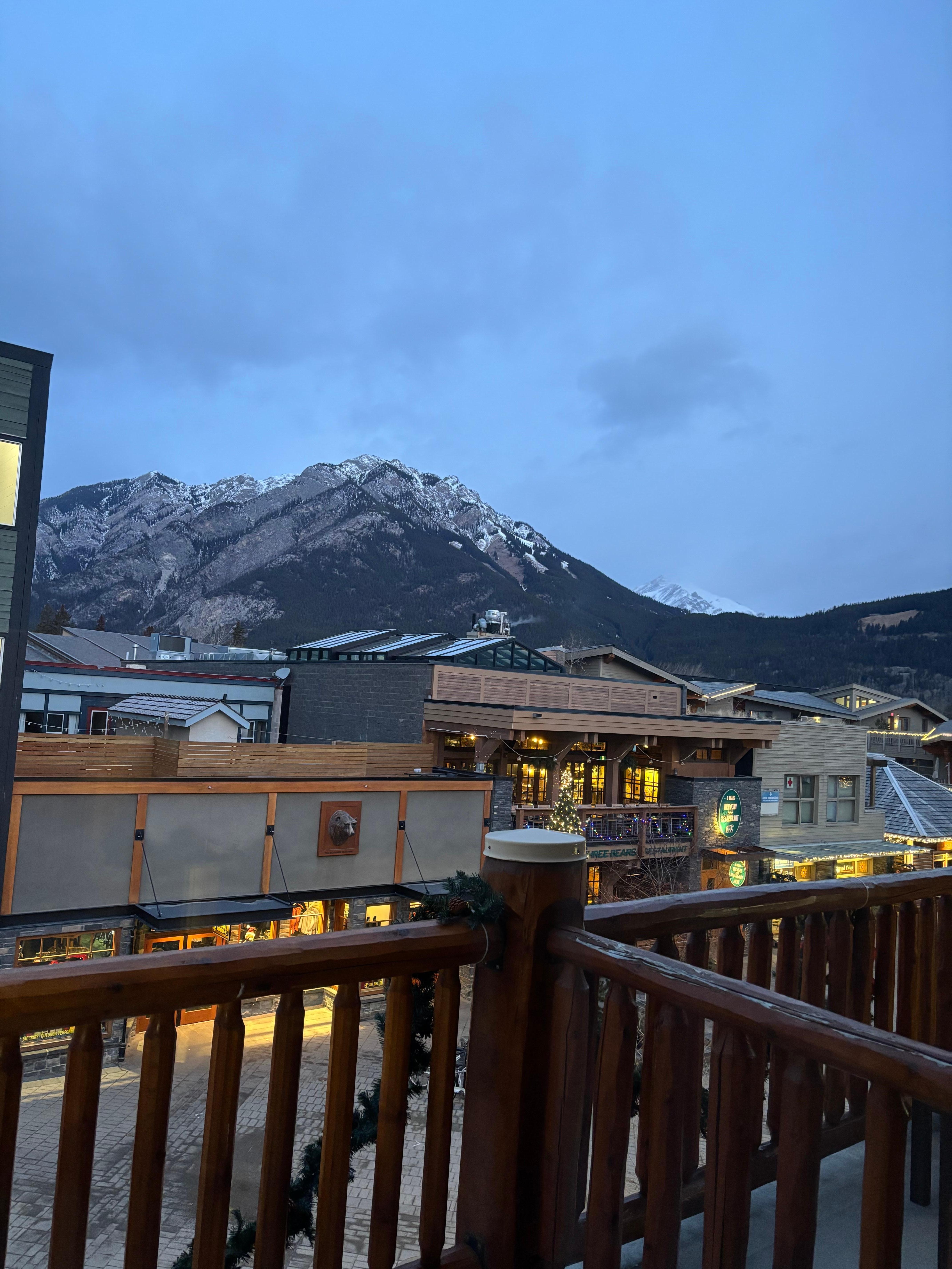 Balcony view to the west 