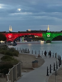 Night view of the London Bridge from the patio