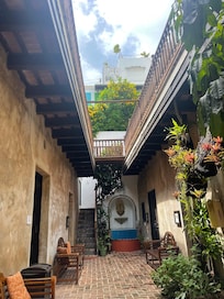 The courtyard between rooms.