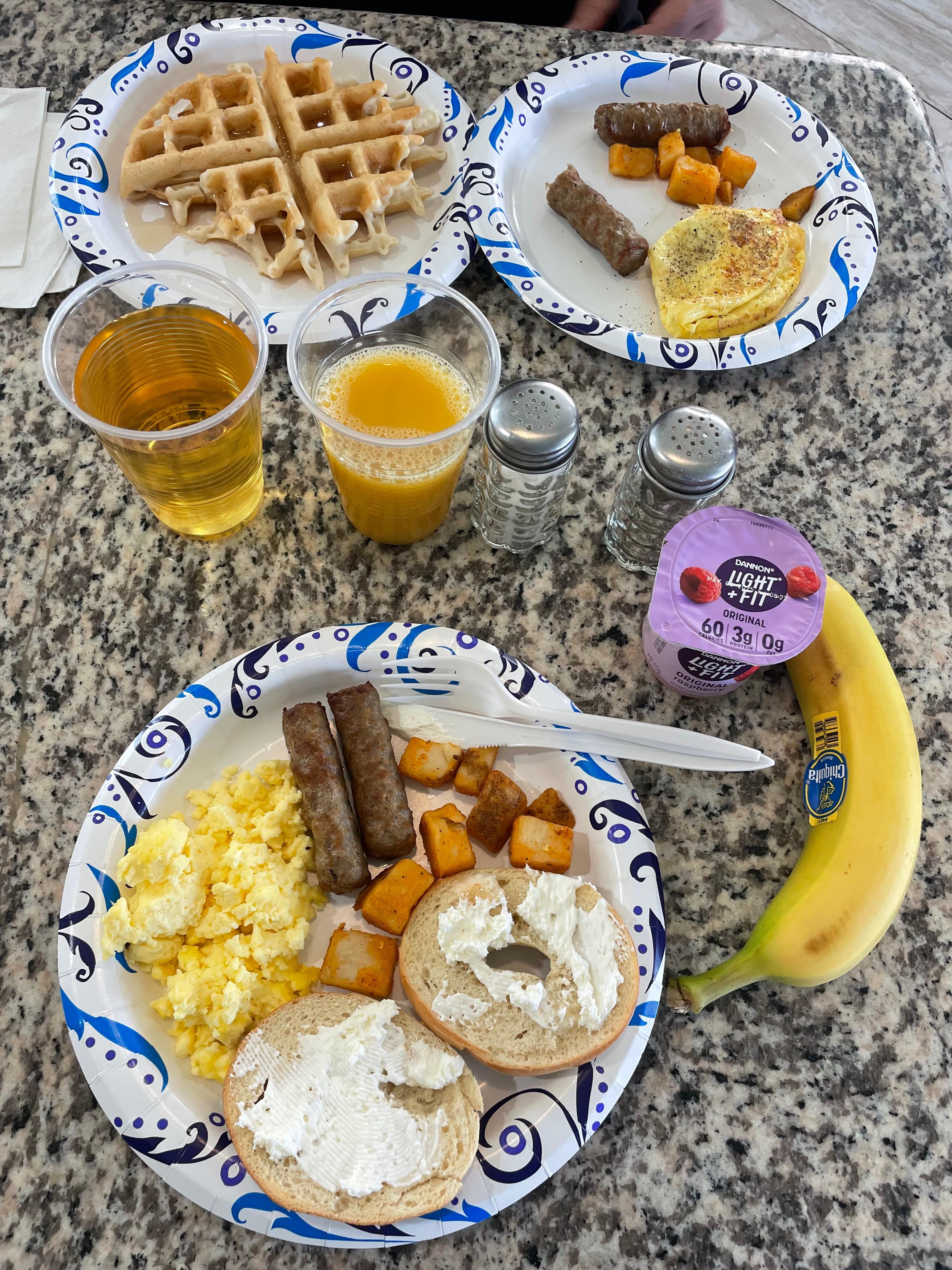 Breakfast 