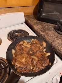 Definitely recommend Campbellâs market for their meat đ