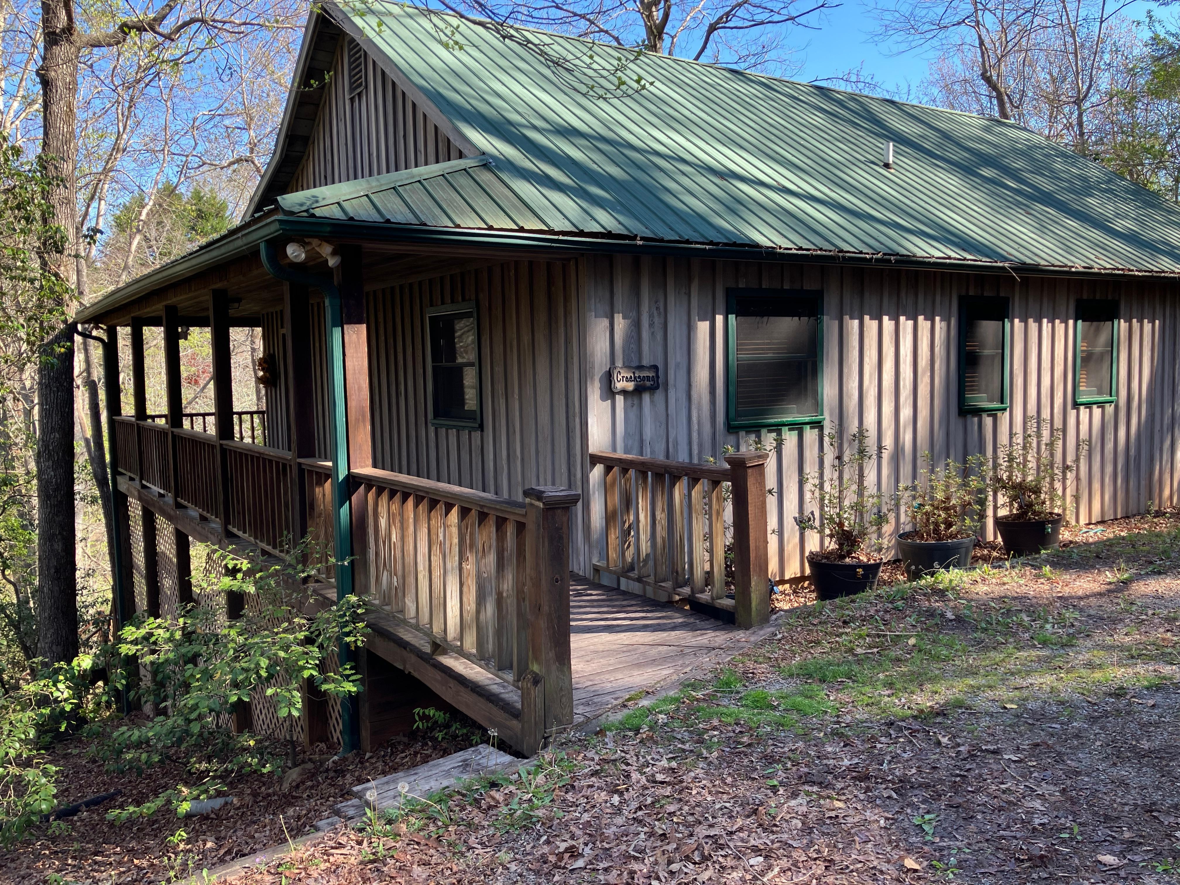 Cabin is very spacious and felt like home!