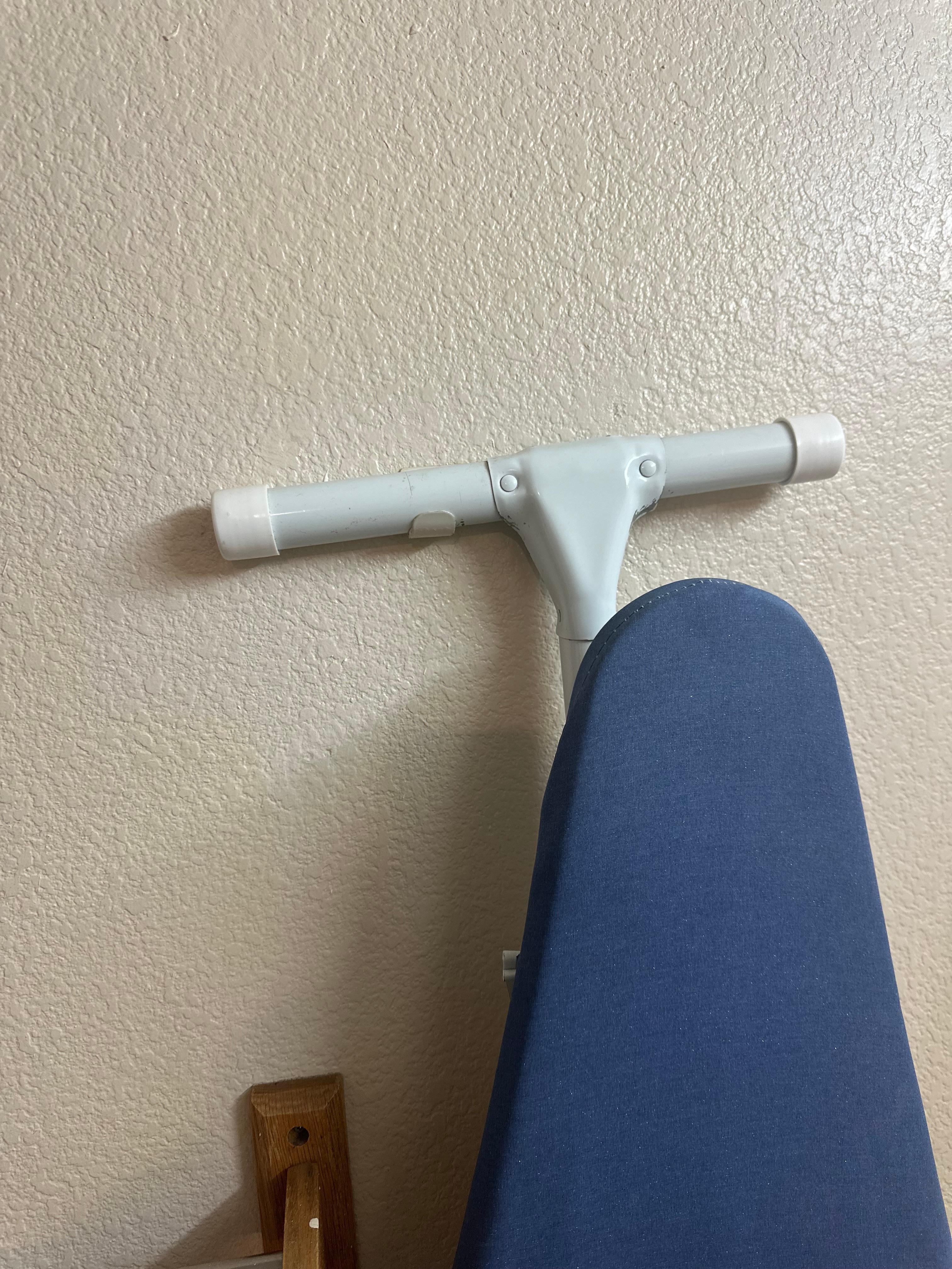 Broken mount for ironing board