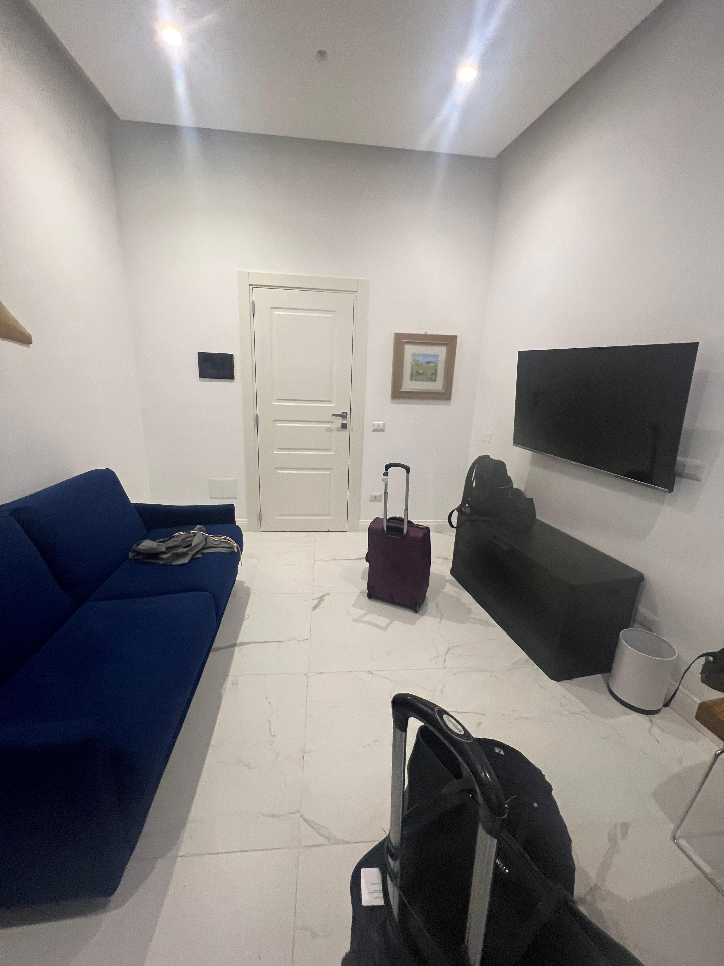 Entry/living room