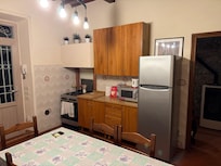 Kitchen cooking area