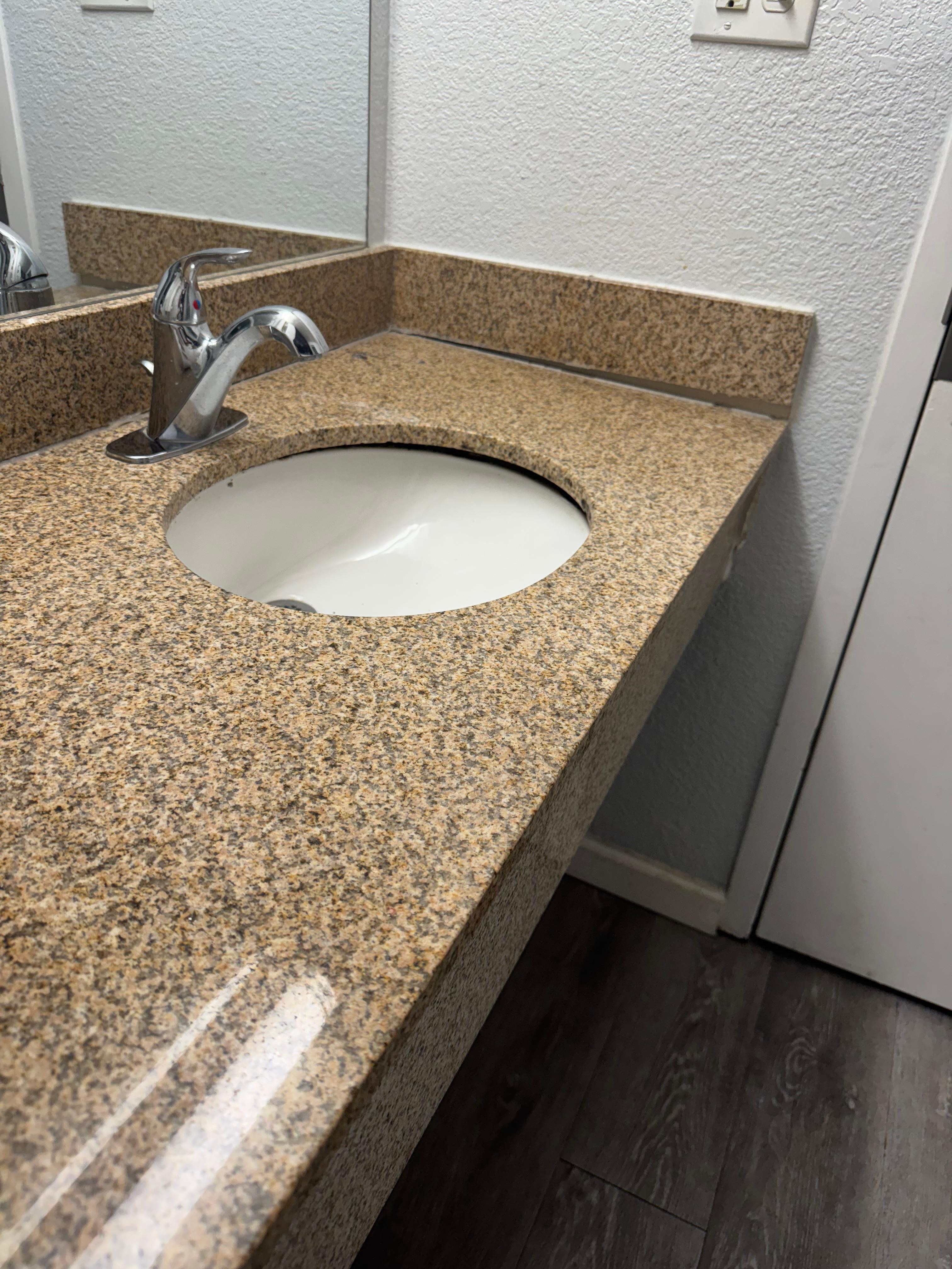 Sink loose 