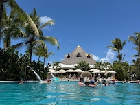 On-site Pool with swim up bar