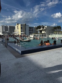roof top pool