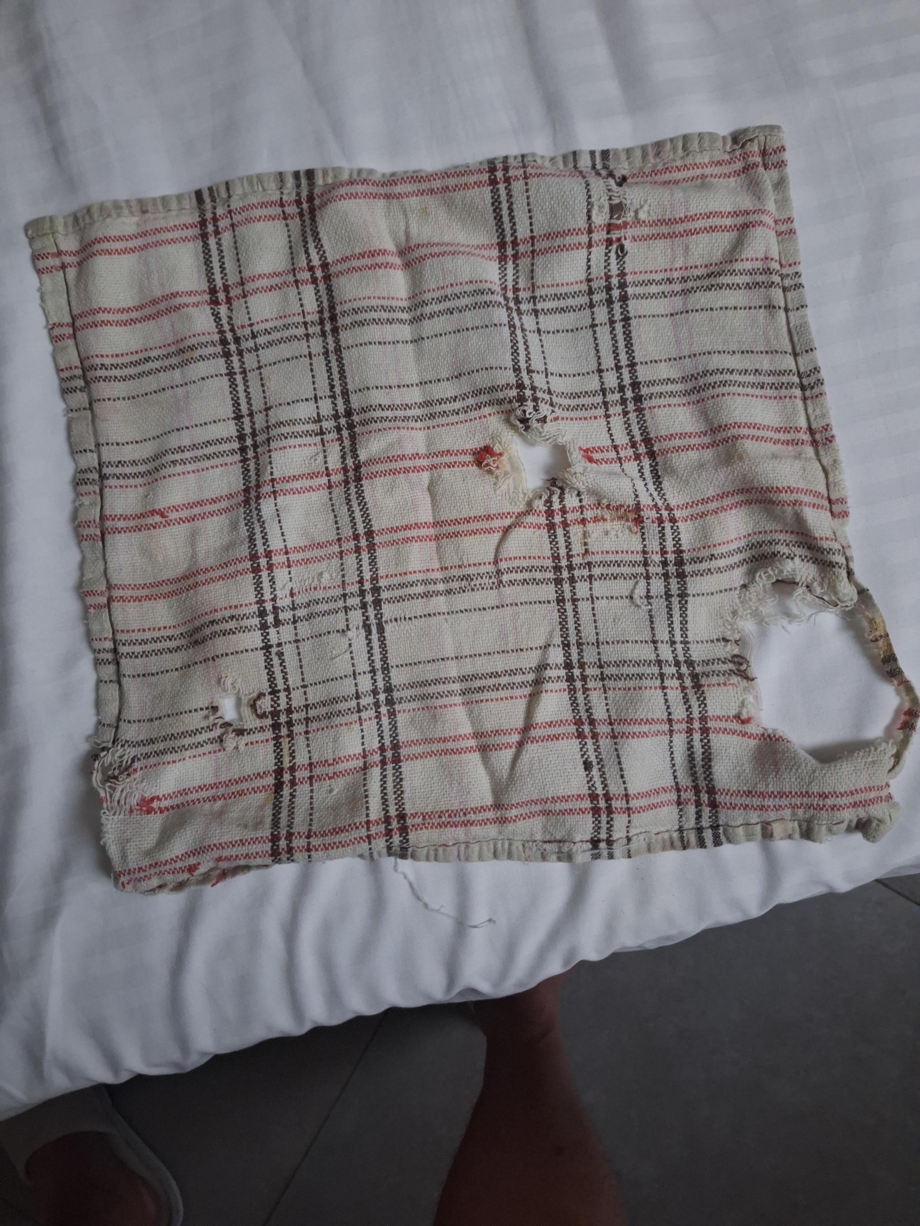 Torchon de vaisselle emprunté a l hotel