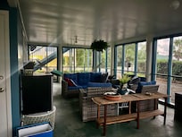 Screen porch under cottage