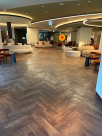 Nice
And cozy lobby