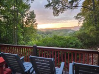Sunrise view at the Chinook Cabin