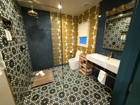 check out this bathroom!
