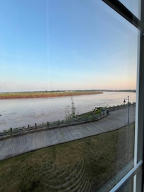 The view ! Nice place for people who bicycle or run!