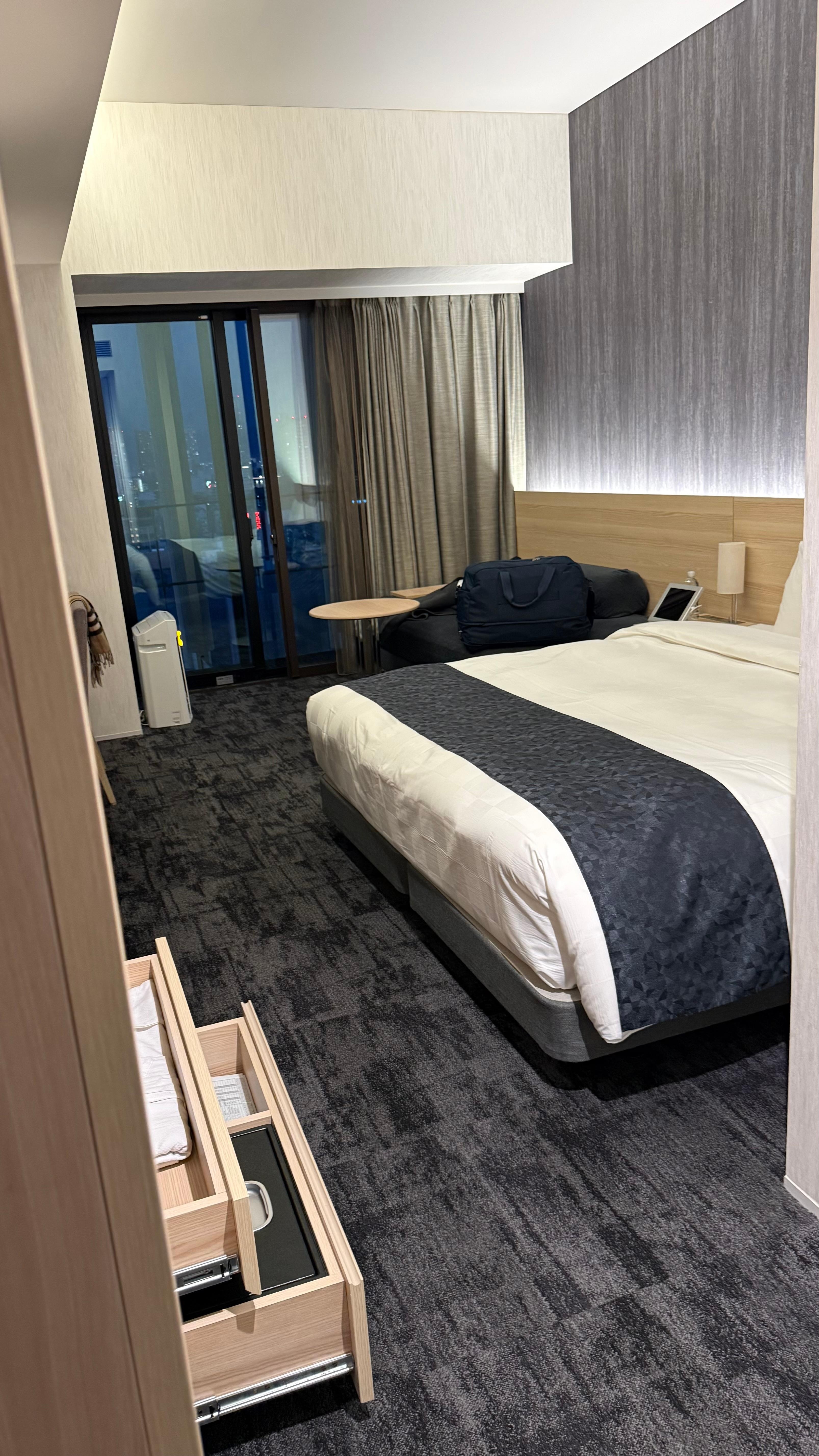 The most comfortable king sized bed I slept in during my 3-wk stay